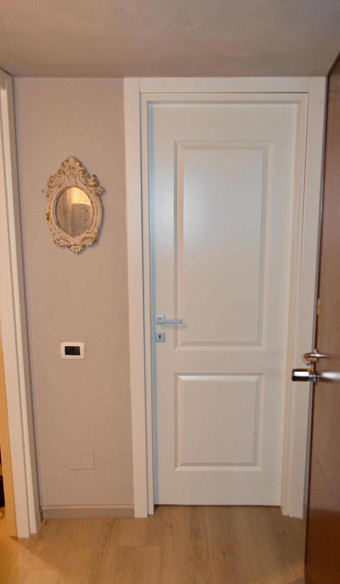 Micasa Apartment Милано Екстериор снимка