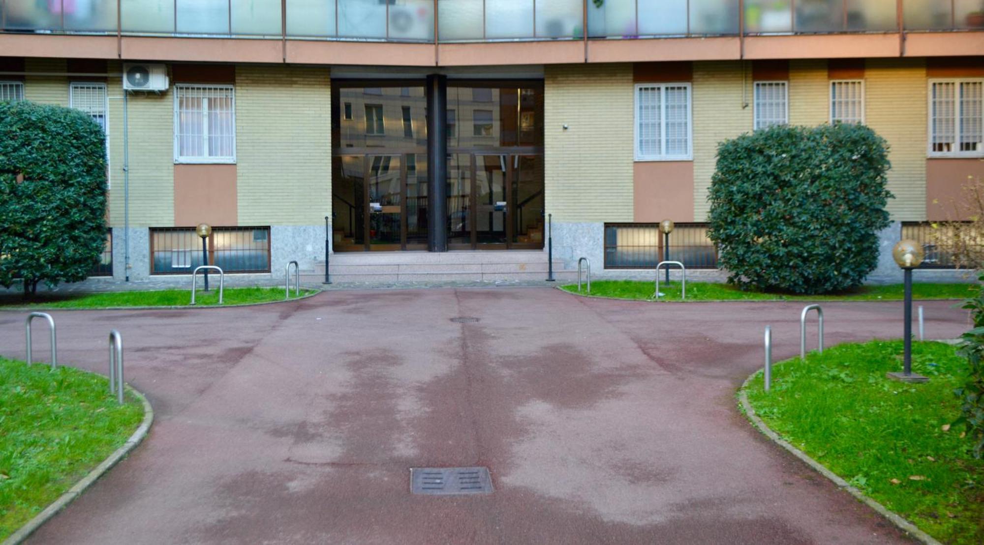 Micasa Apartment Милано Екстериор снимка